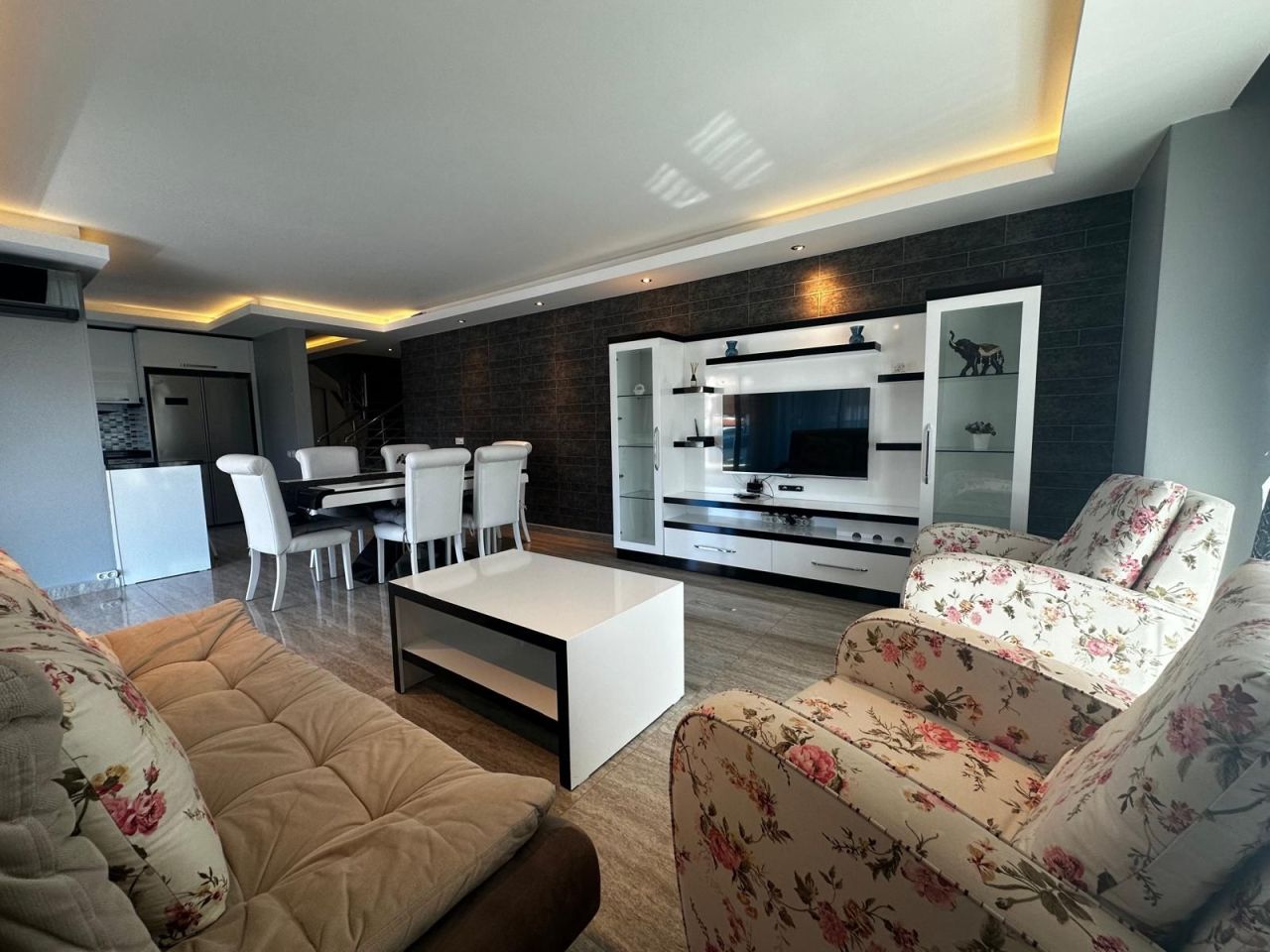 Апартаменты в Алании, Турция, 261 м² - фото 1