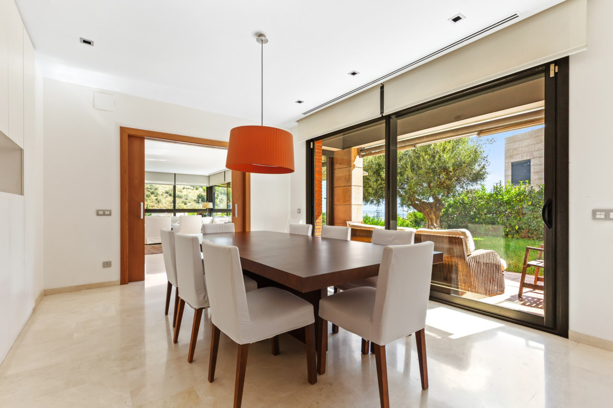 Дом в Барселоне, Испания, 490 м² - фото 9