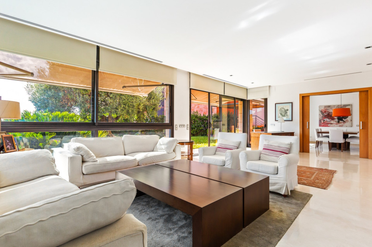 Дом в Барселоне, Испания, 490 м² - фото 13