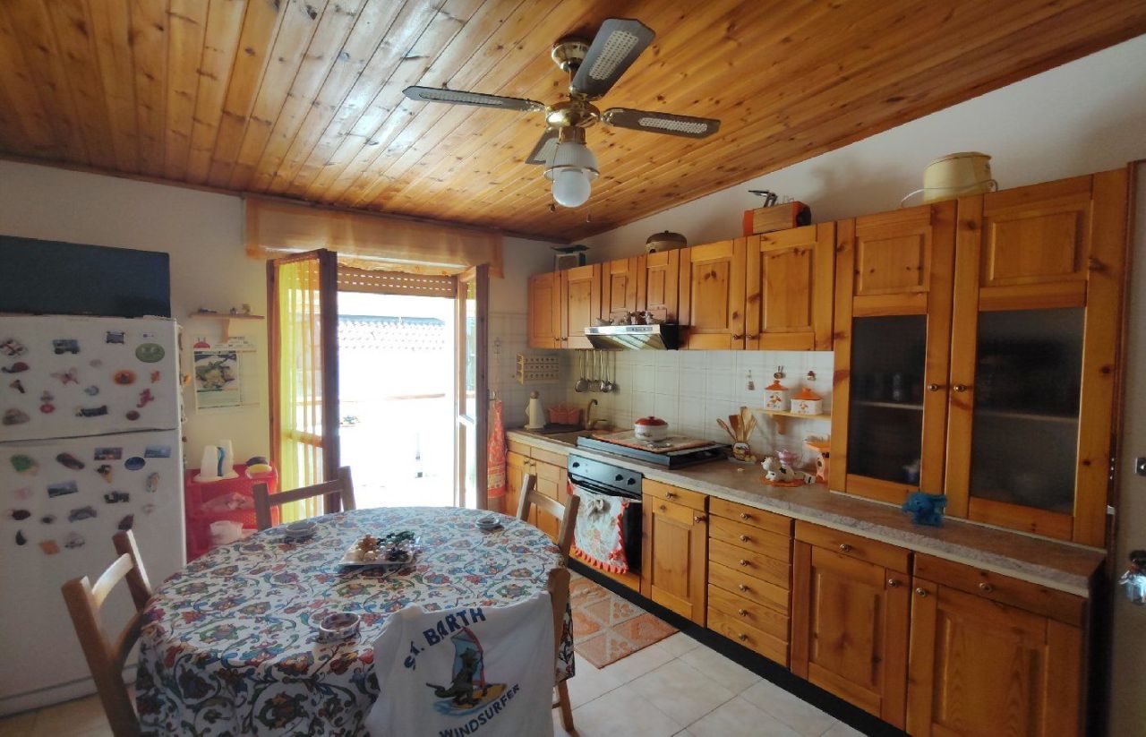 Квартира в Скалее, Италия, 45 м² - фото 1