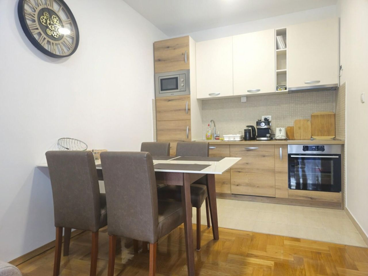 Квартира в Бечичи, Черногория, 47 м² - фото 1
