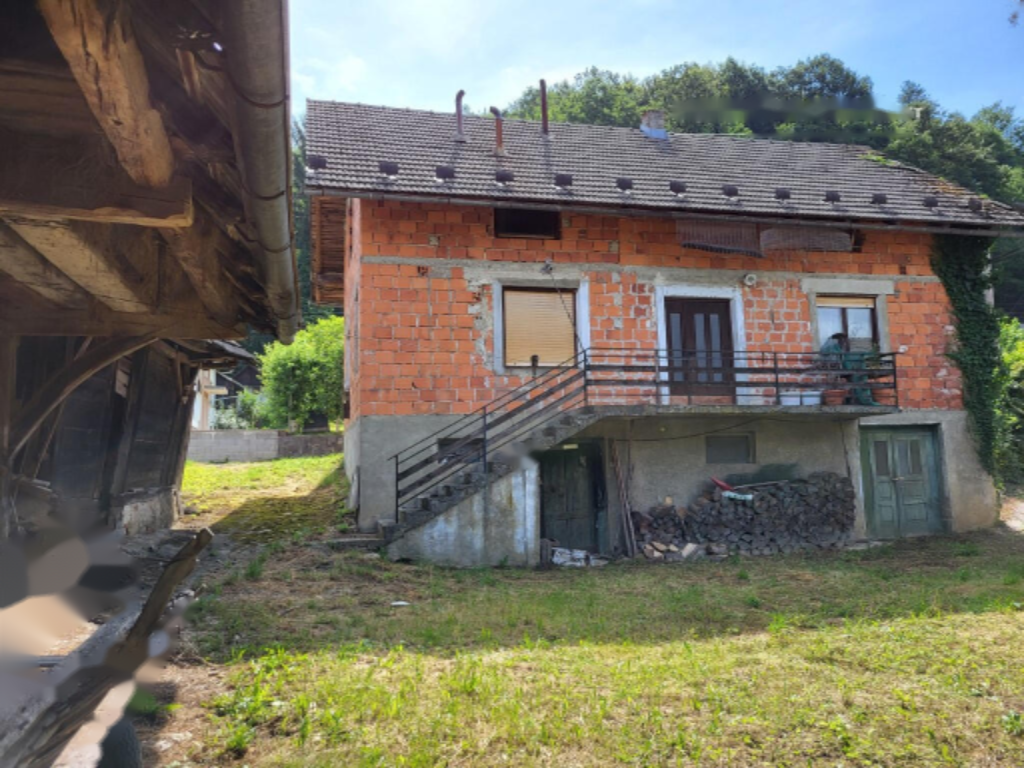 Дом в Ново-Место, Словения, 100 м² - фото 1