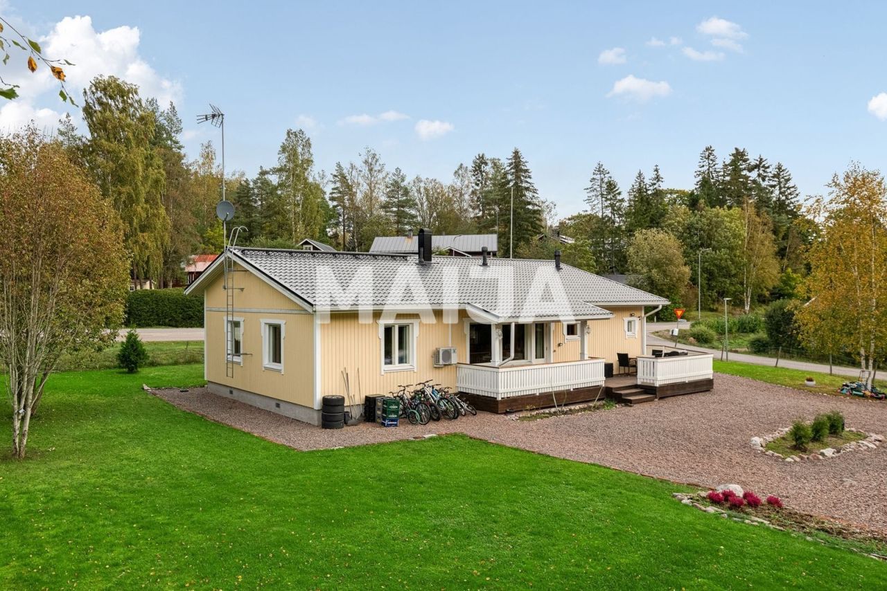 Дом в Ловииса, Финляндия, 137 м² - фото 1