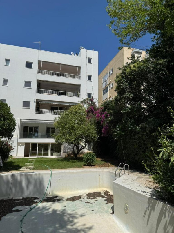 Таунхаус в Афинах, Греция, 300 м² - фото 1
