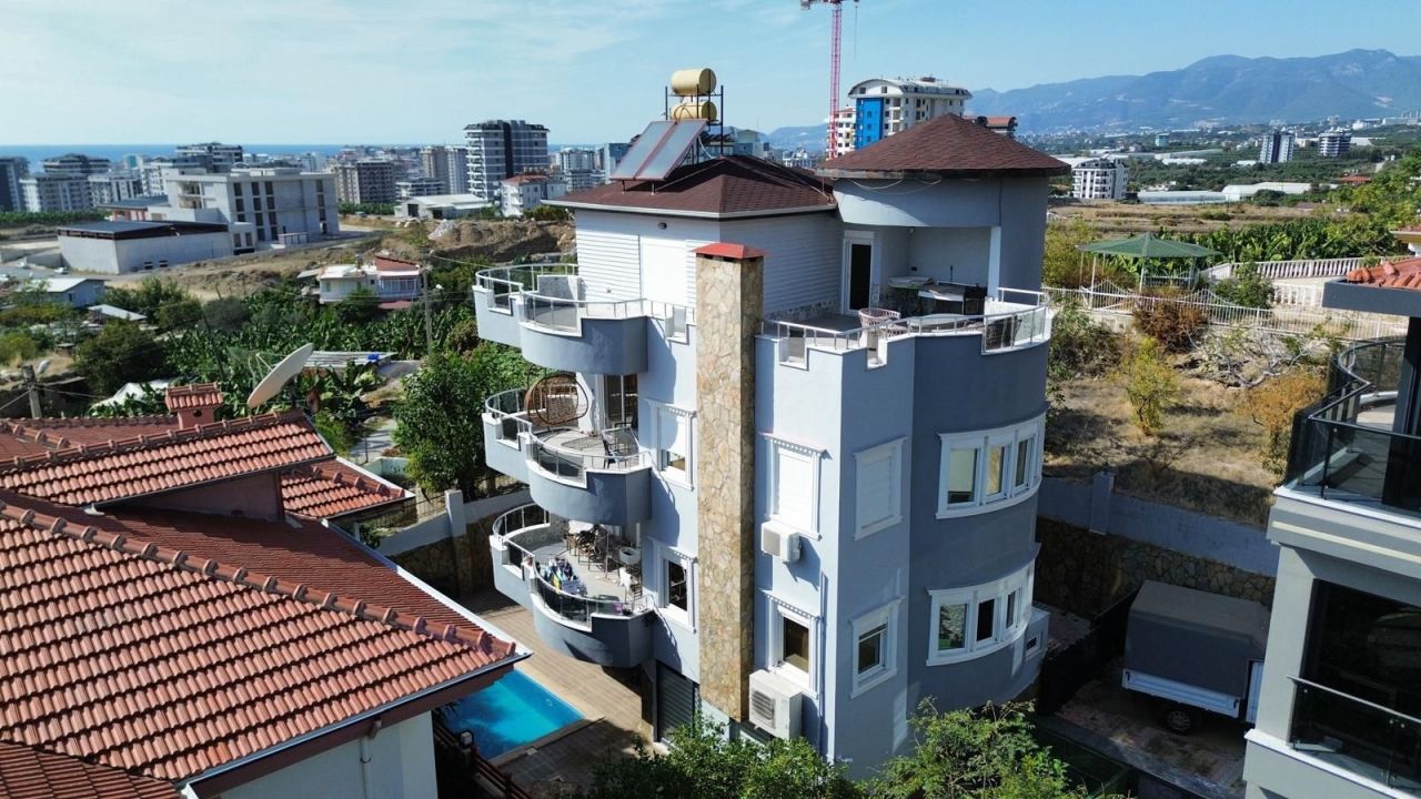 Вилла в Алании, Турция, 450 м² - фото 1