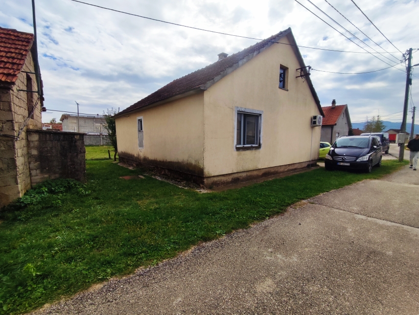 Дом в Никшиче, Черногория, 81 м² - фото 1