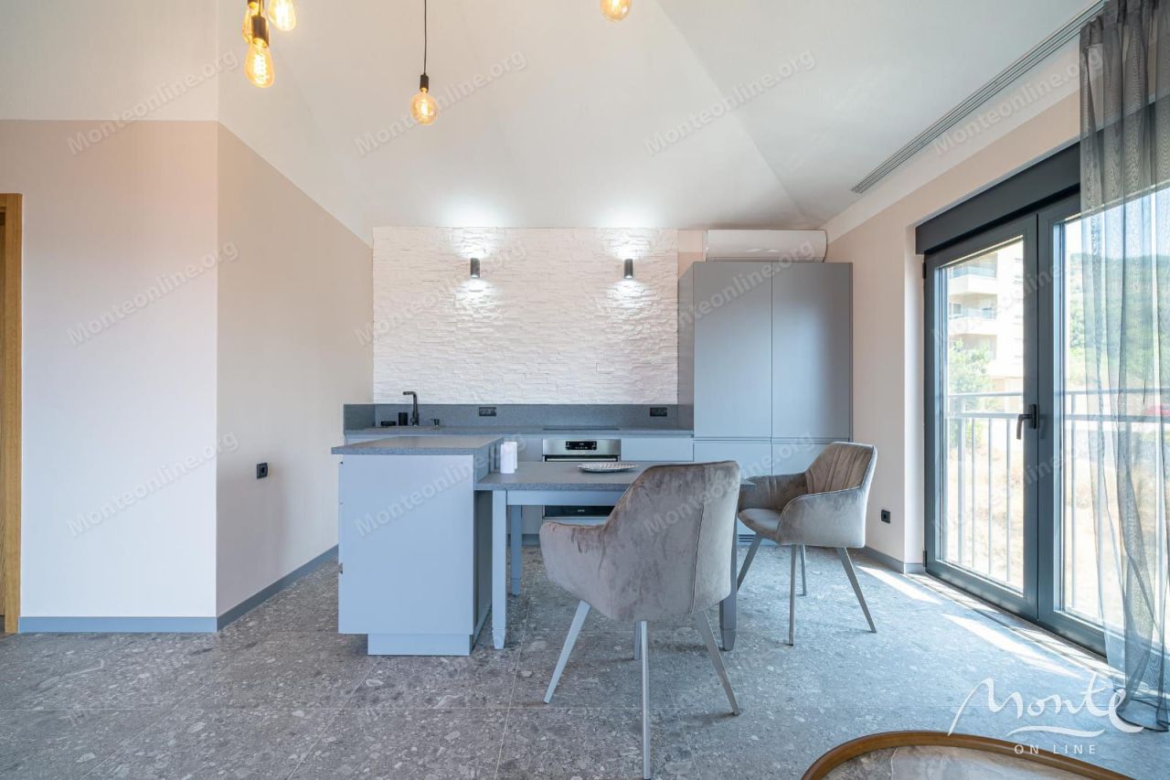 Апартаменты в Тивате, Черногория, 78 м² - фото 3