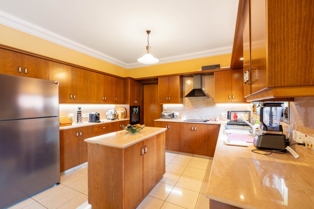 Квартира в Ларнаке, Кипр, 400 м² - фото 11