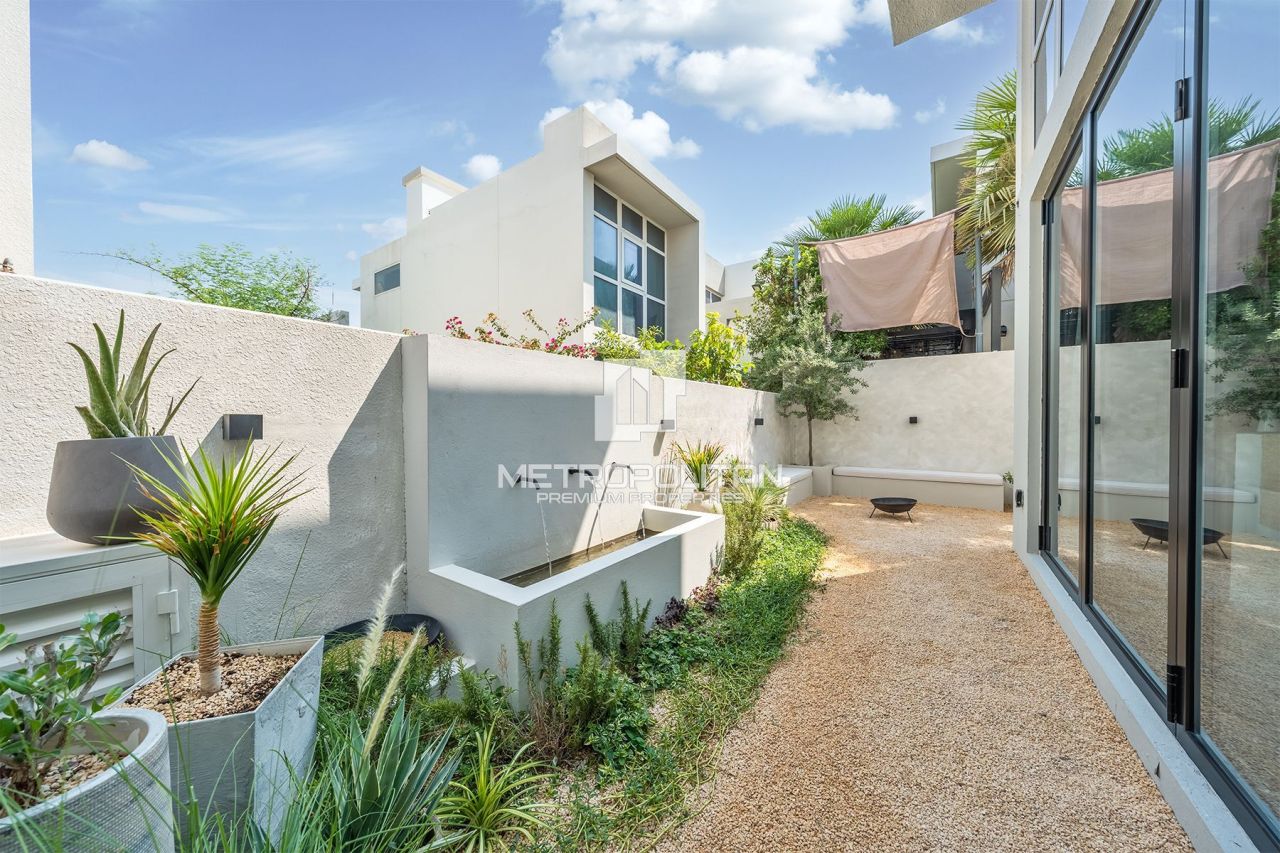 Таунхаус в Дубае, ОАЭ, 158 м² - фото 18