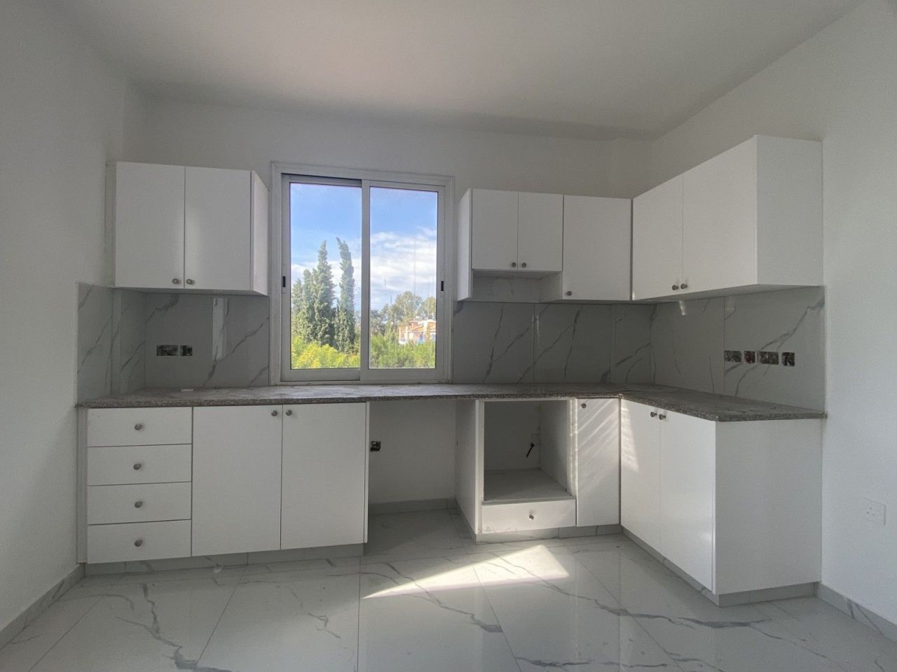Апартаменты в Пафосе, Кипр, 72 м² - фото 1