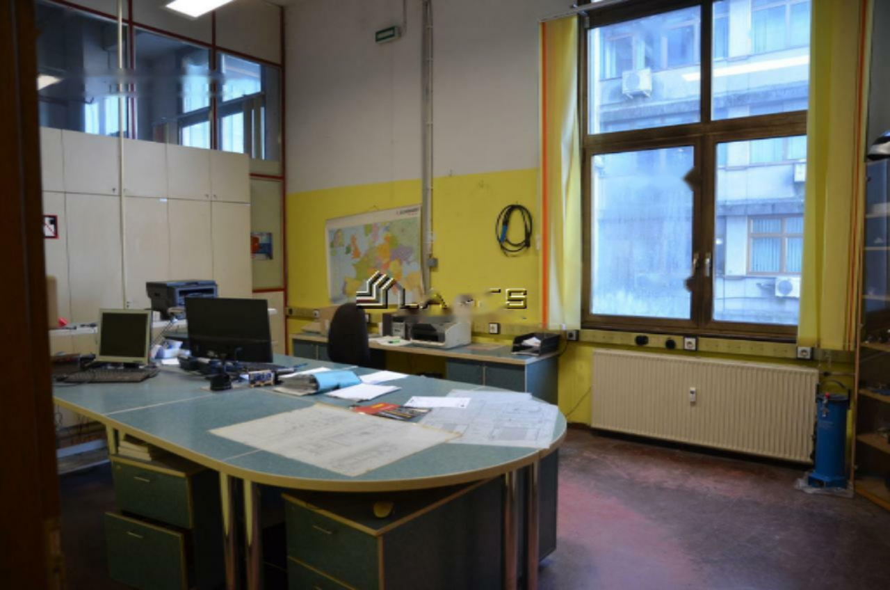 Офис в Любляне, Словения, 1 500 м² - фото 12