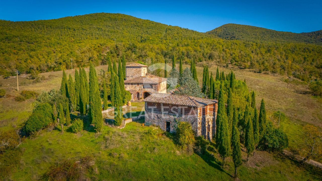 Дом в Кьянти, Италия, 615.9 м² - фото 2