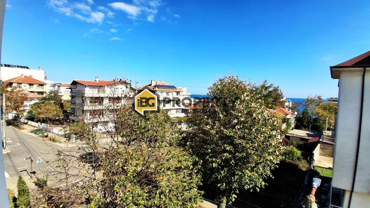 Квартира в Обзоре, Болгария, 65 м² - фото 1