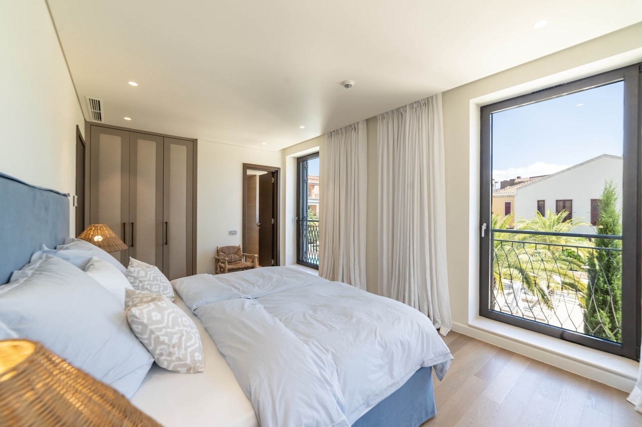 Квартира в Херцег-Нови, Черногория, 188 м² - фото 18