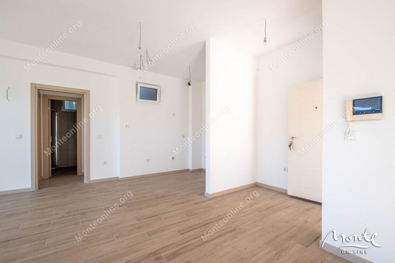 Апартаменты в Тивате, Черногория, 66 м² - фото 12