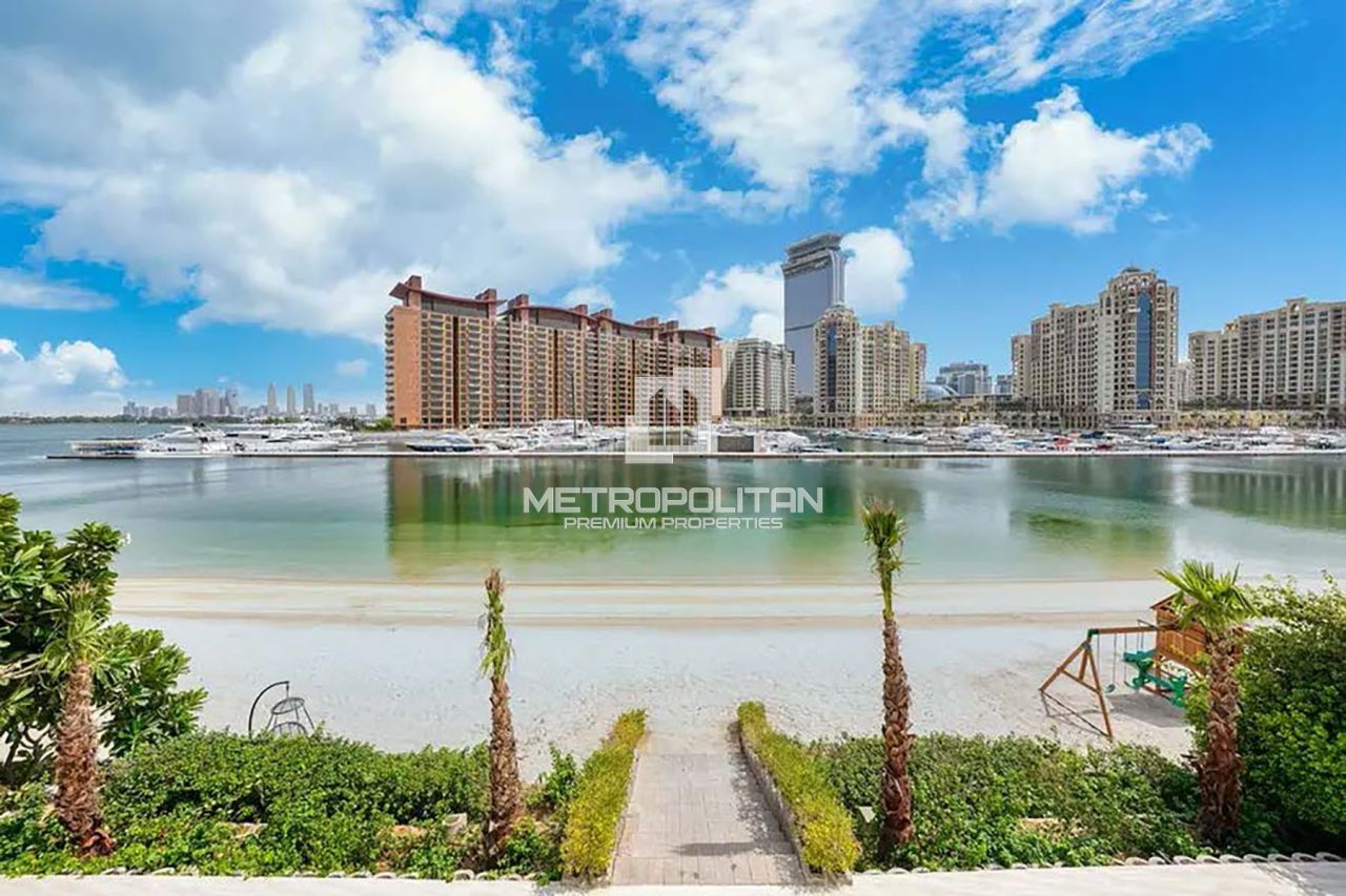 Вилла в Дубае, ОАЭ, 612 м² - фото 1