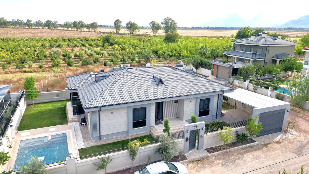 Вилла в Анталии, Турция, 265 м² - фото 2