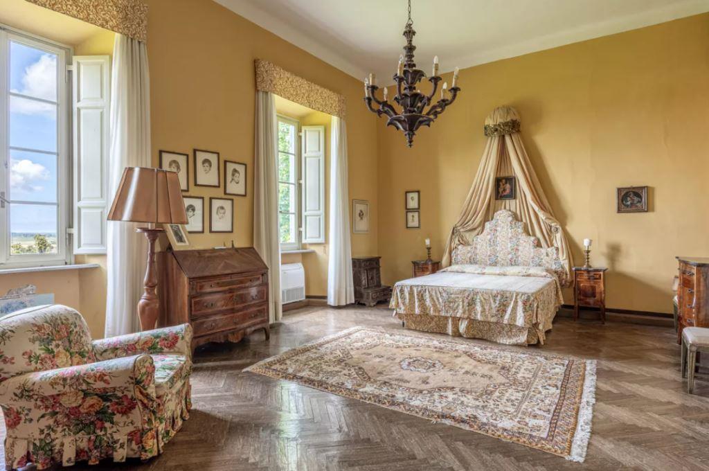 Вилла в Пизе, Италия, 2 500 м² - фото 8