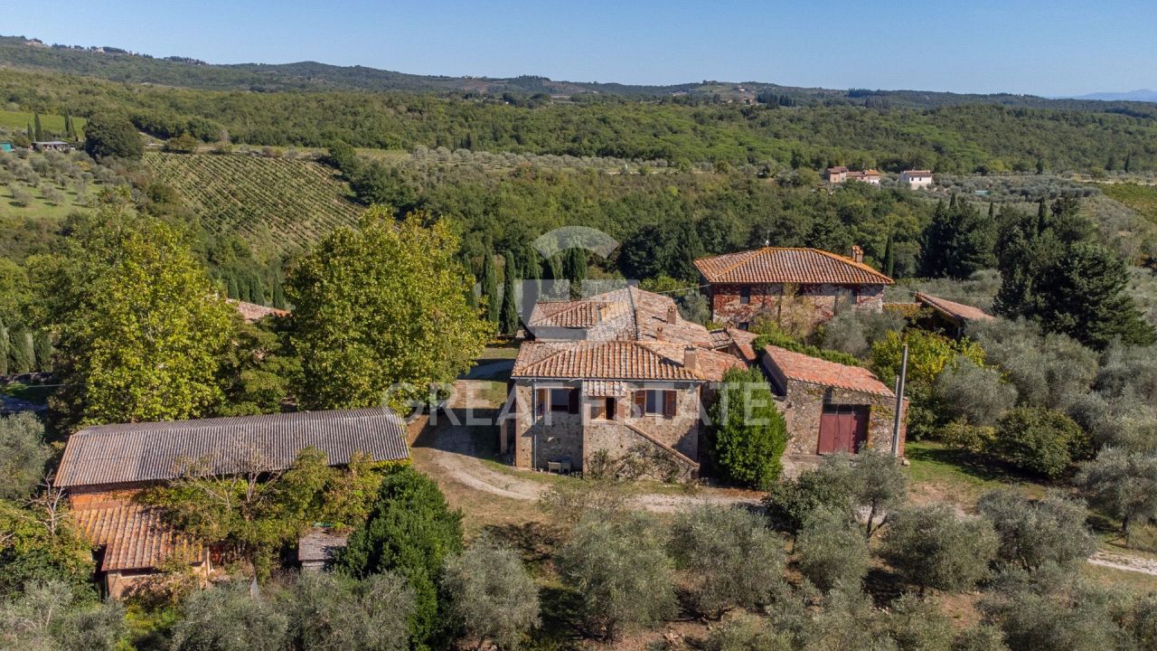 Дом в Кастеллина-ин-Кьянти, Италия, 576.4 м² - фото 1