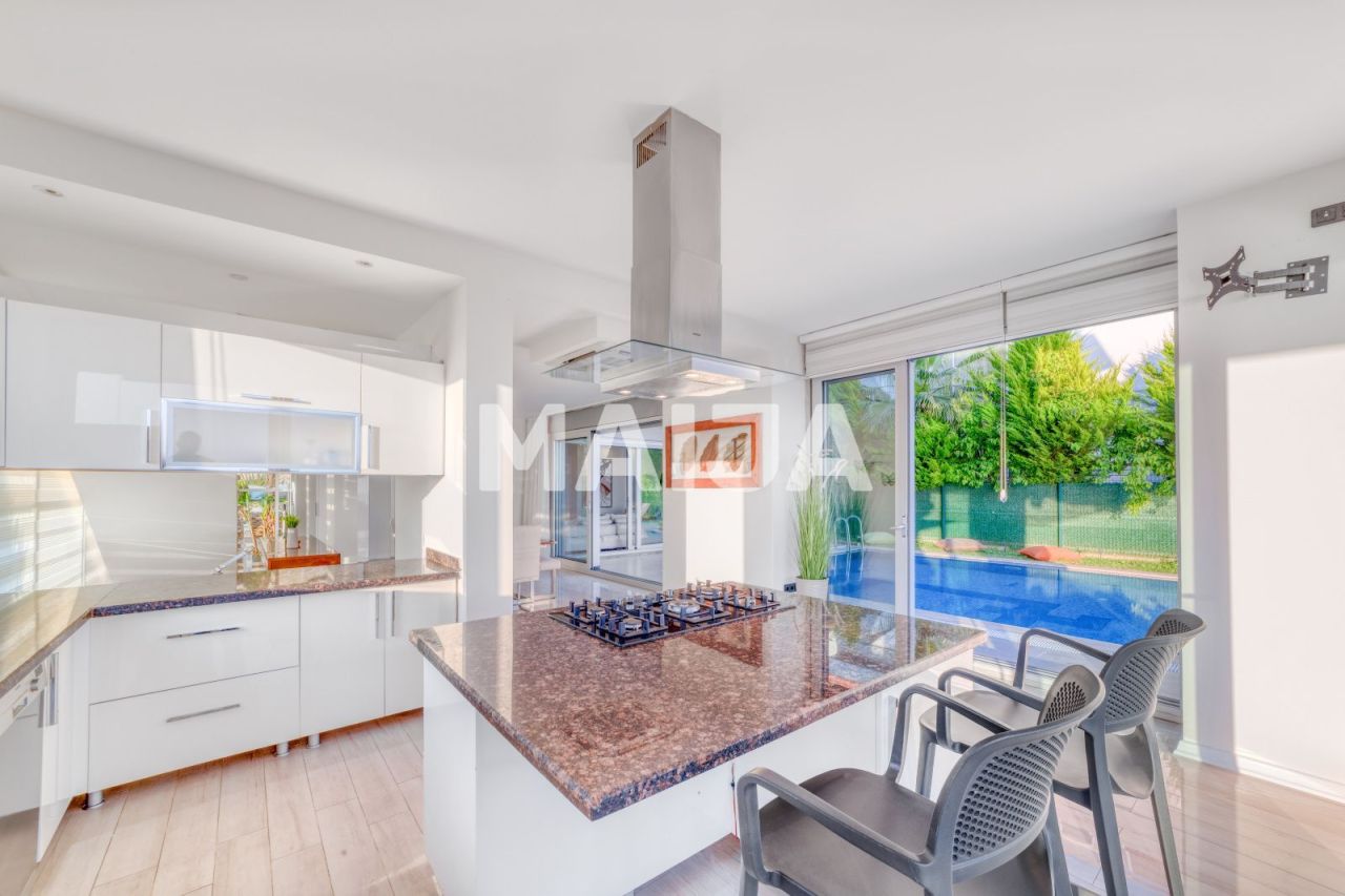 Вилла в Алании, Турция, 300 м² - фото 12