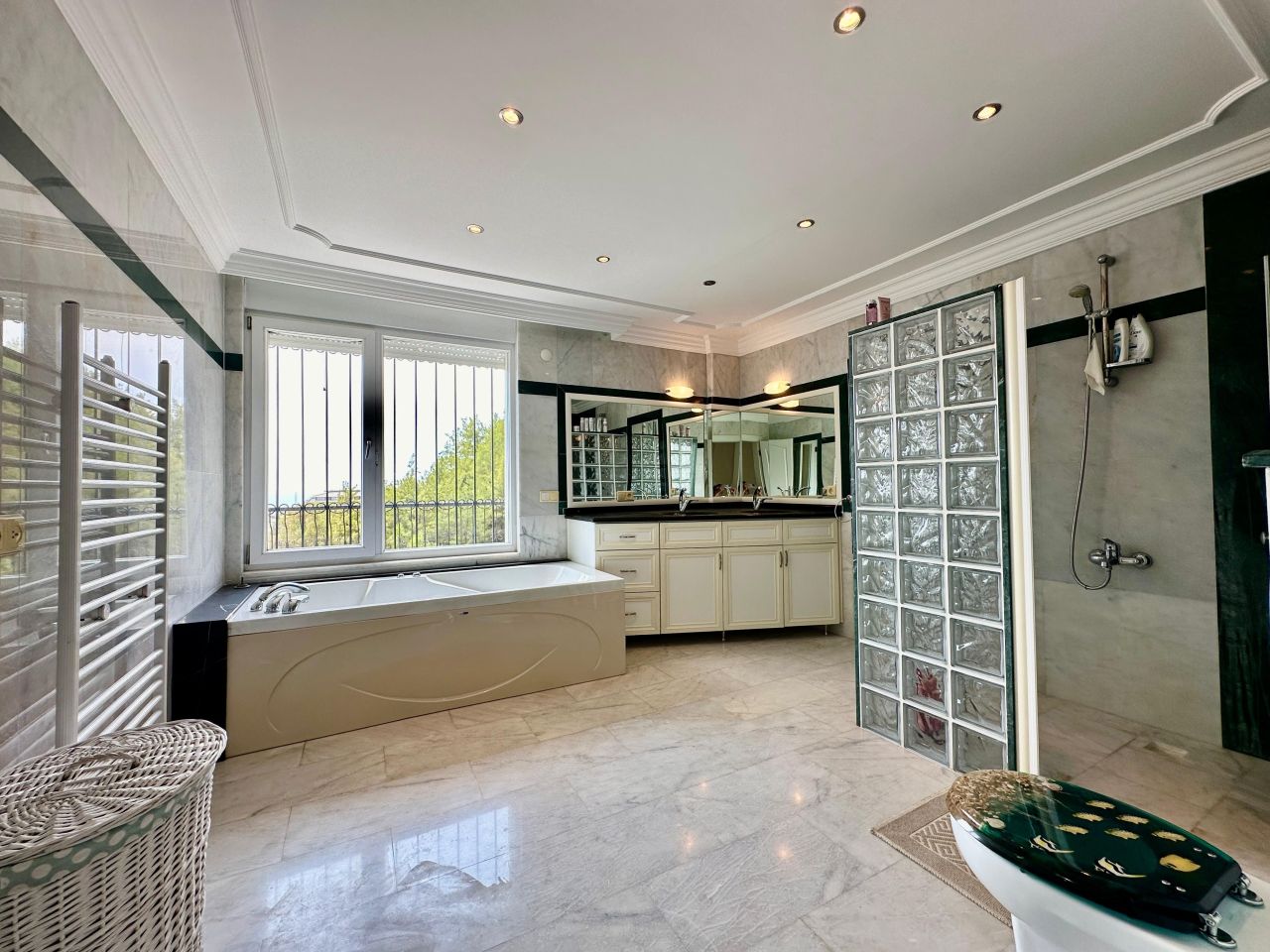 Вилла в Алании, Турция, 375 м² - фото 12