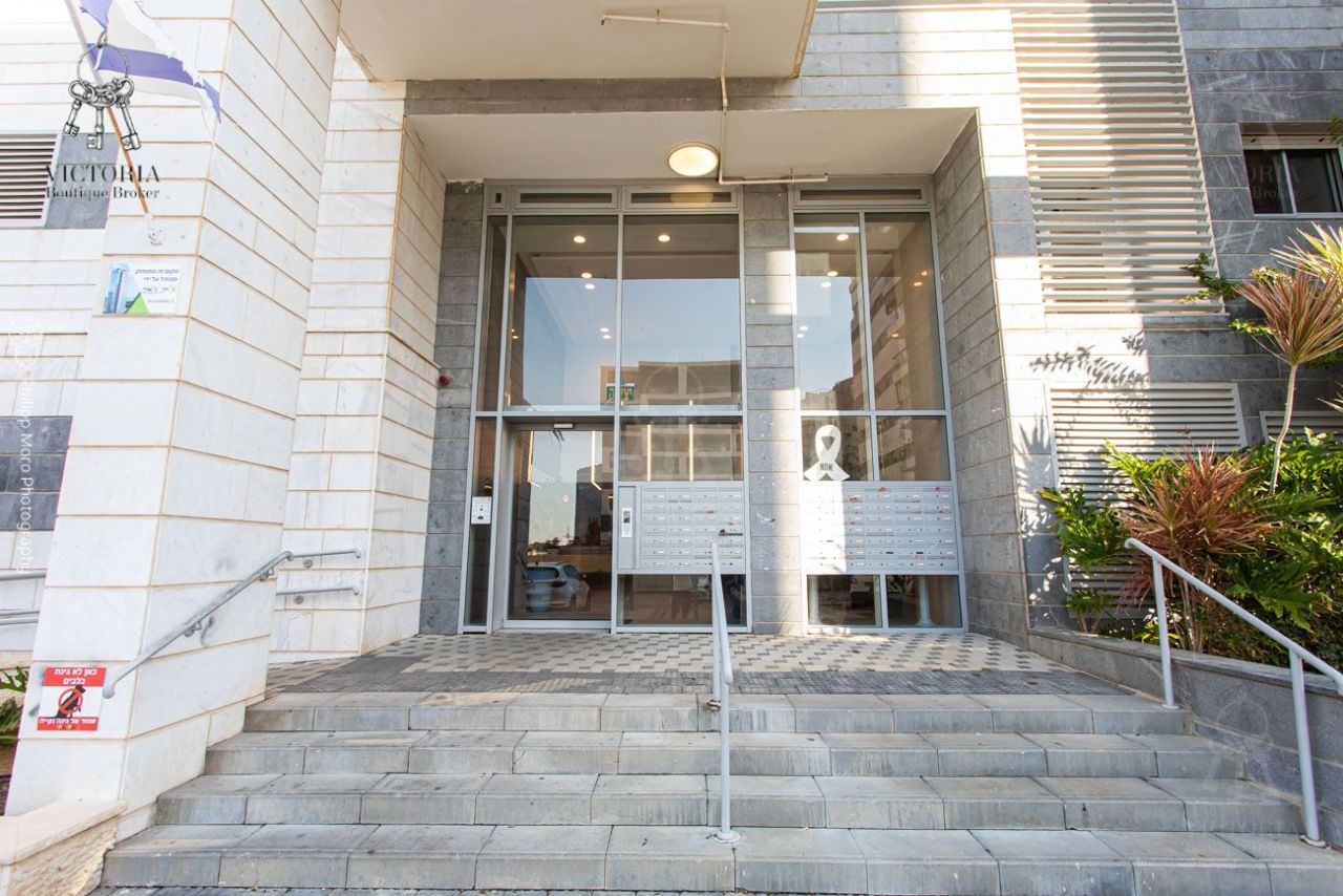 Квартира в Тират-Кармеле, Израиль, 150 м² - фото 11