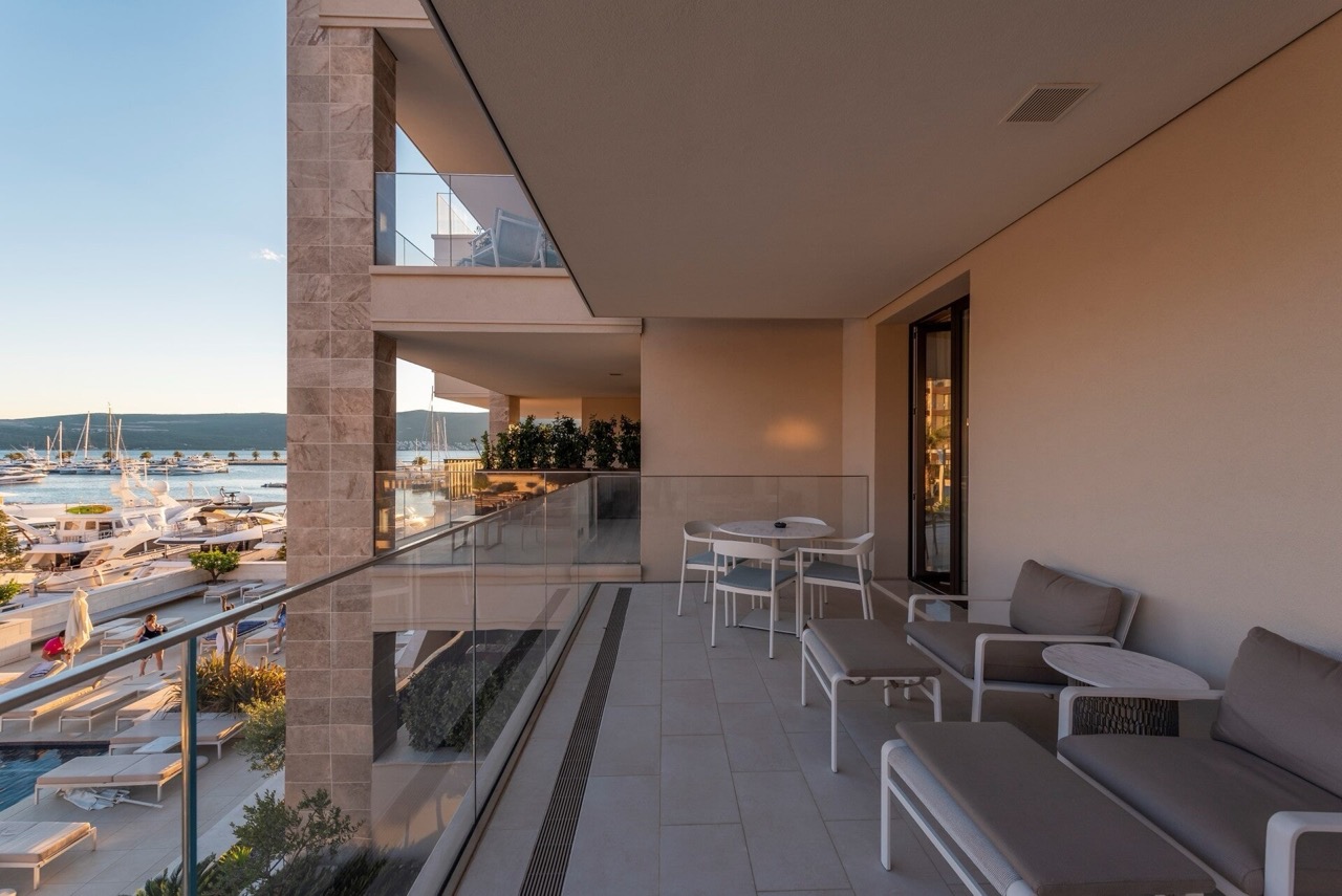 Квартира в Тивате, Черногория, 80 м² - фото 4