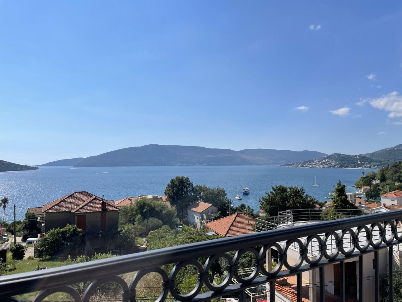 Квартира в Кумборе, Черногория, 46 м² - фото 1