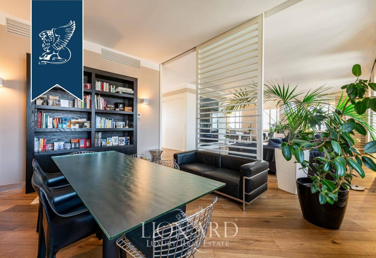 Апартаменты в Милане, Италия, 260 м² - фото 13