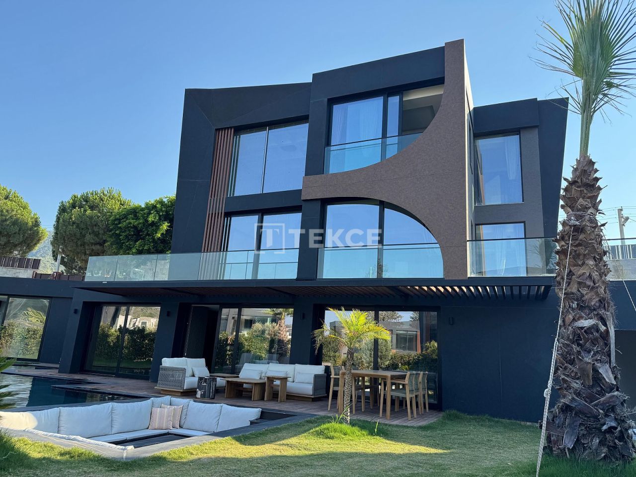 Вилла в Бодруме, Турция, 432 м² - фото 1