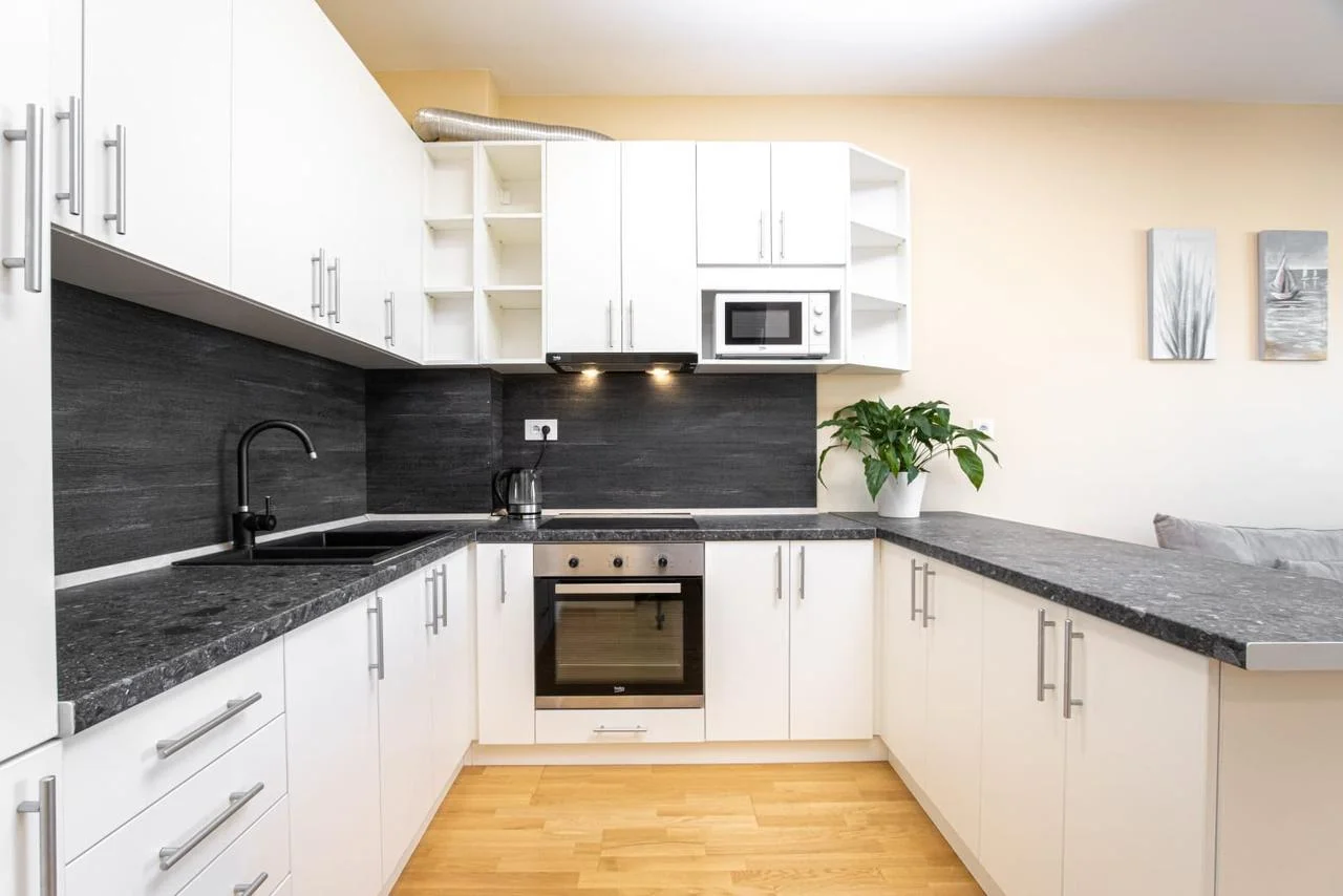 Квартира в Бечичи, Черногория, 43 м² - фото 1