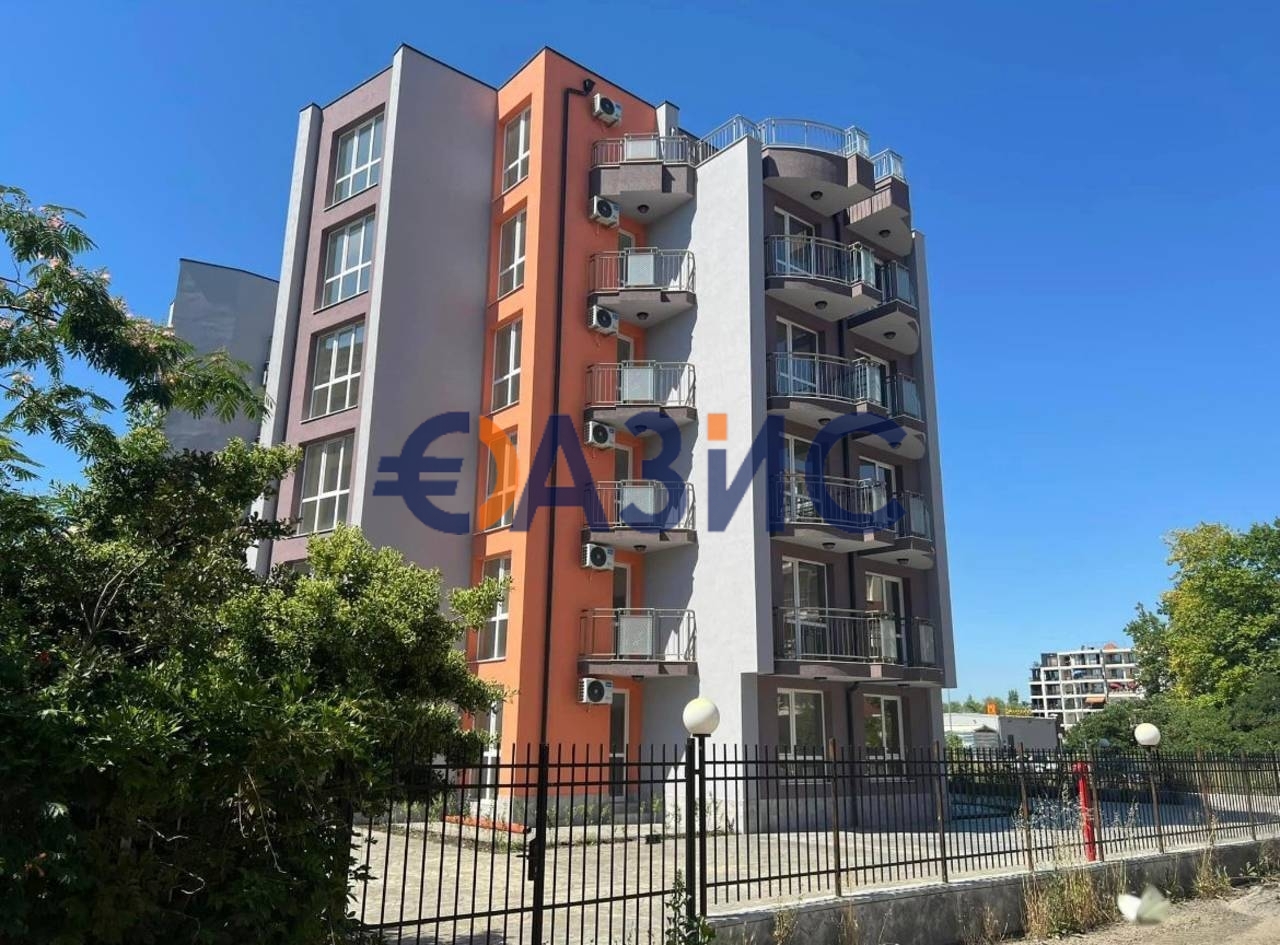 Апартаменты на Солнечном берегу, Болгария, 51.7 м² - фото 1