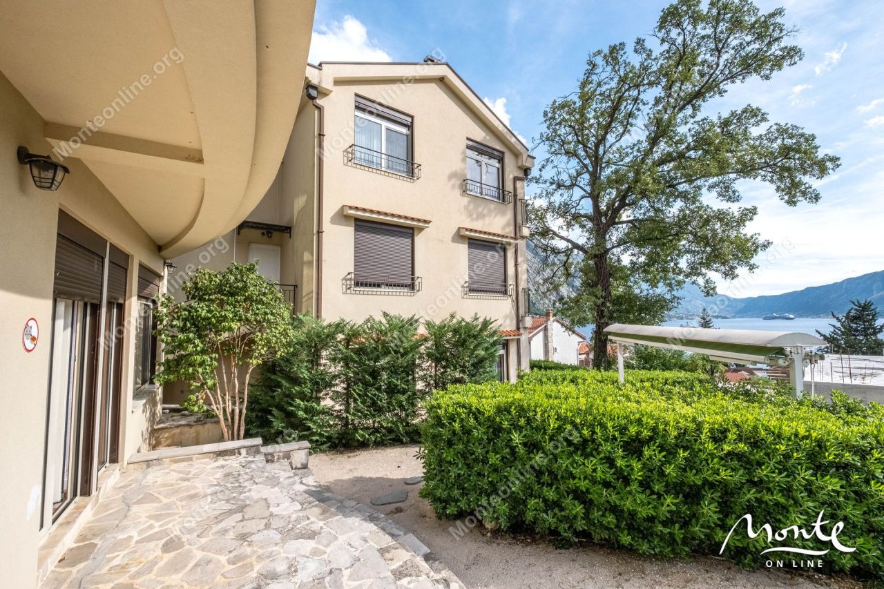 Апартаменты в Ораховаце, Черногория, 101 м² - фото 2