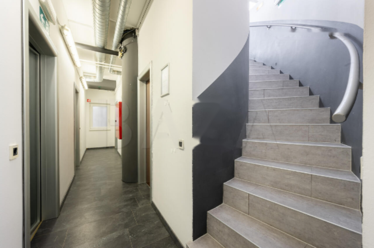 Офис в Любляне, Словения, 141 м² - фото 9