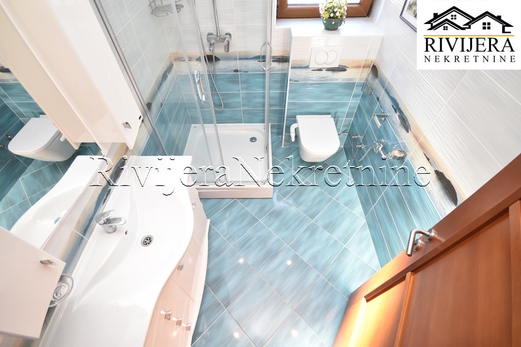 Квартира в Херцег-Нови, Черногория, 88 м² - фото 11