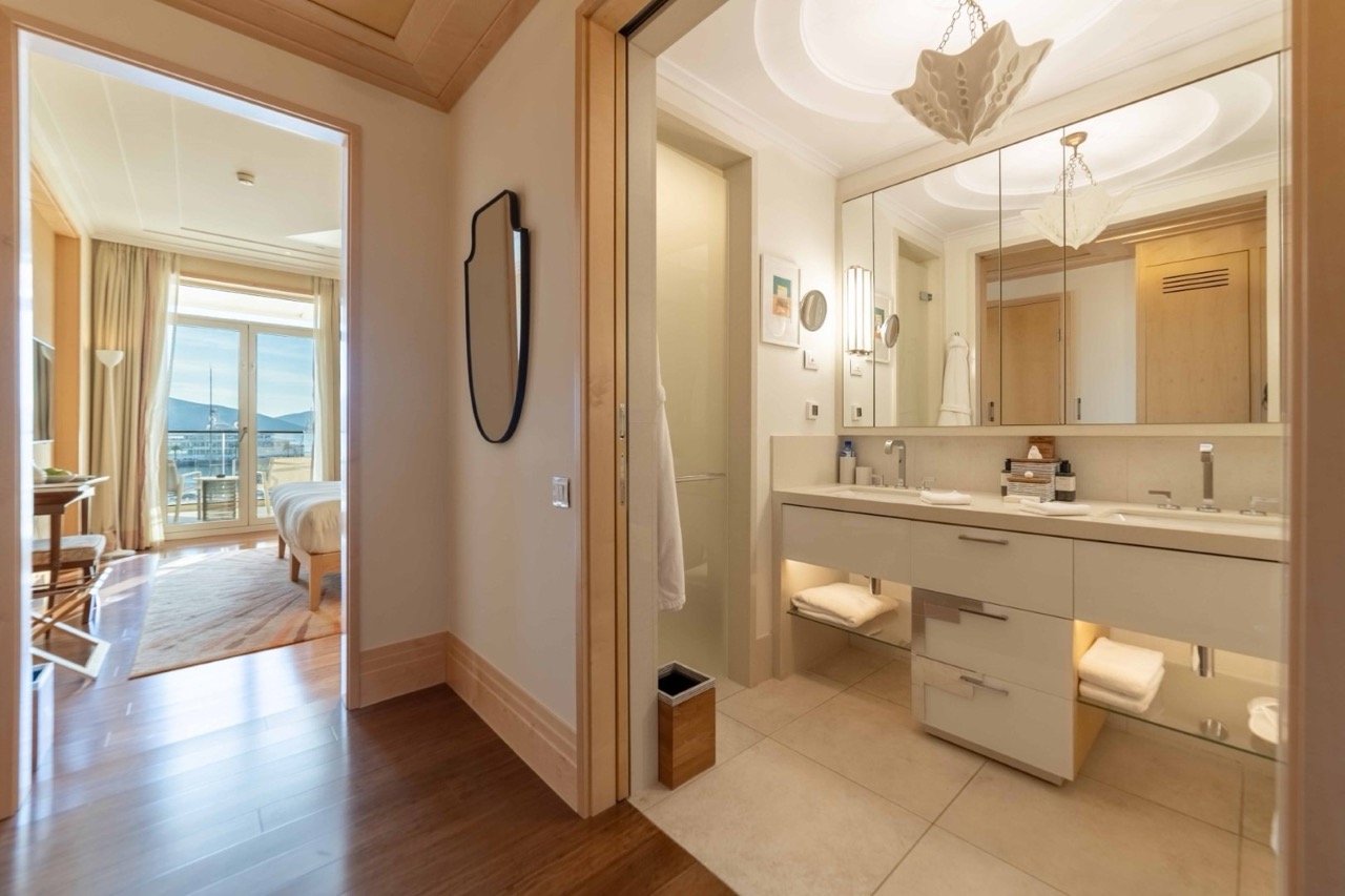 Квартира в Тивате, Черногория, 140 м² - фото 12