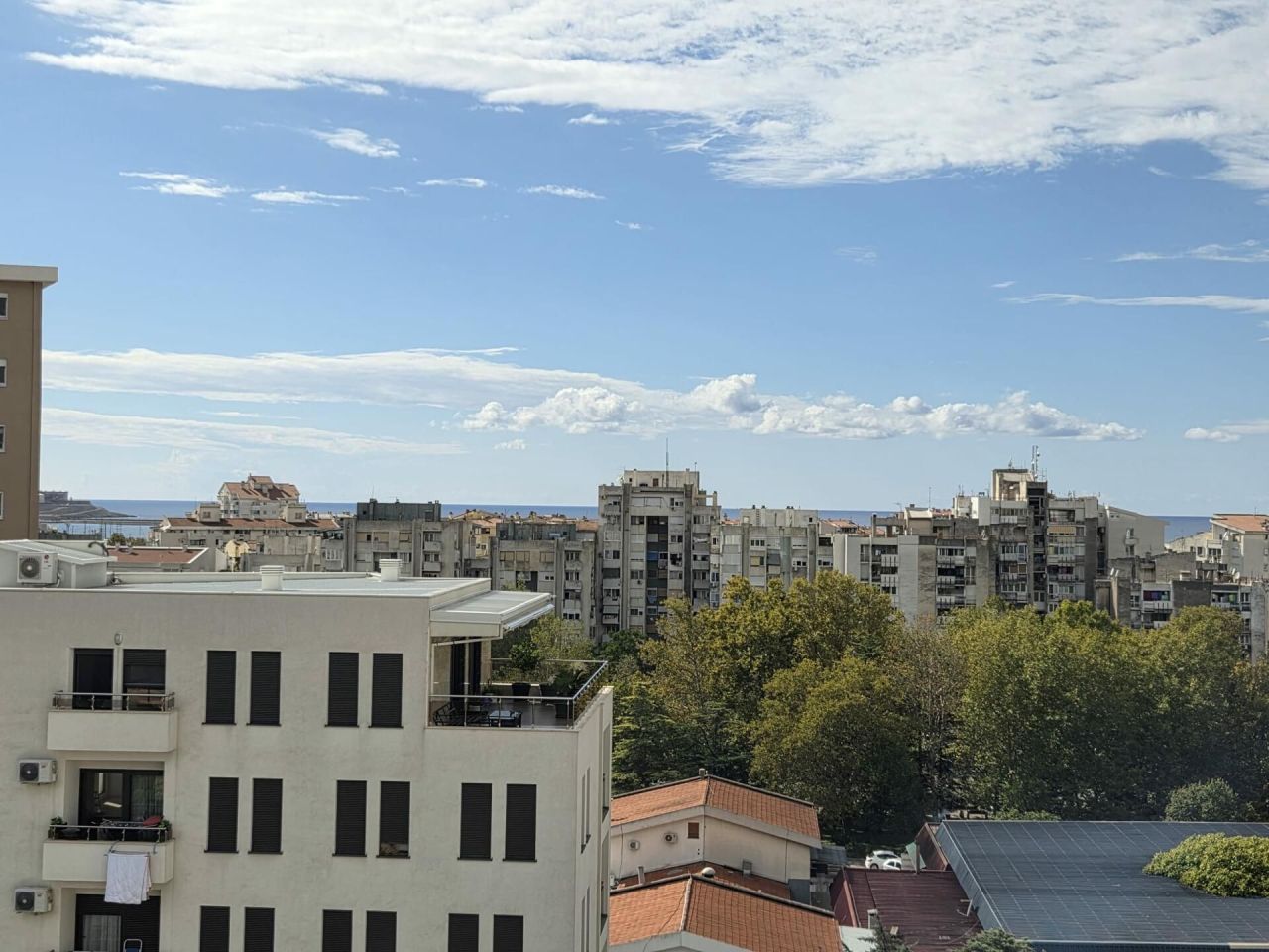 Квартира в Баре, Черногория, 100 м² - фото 1