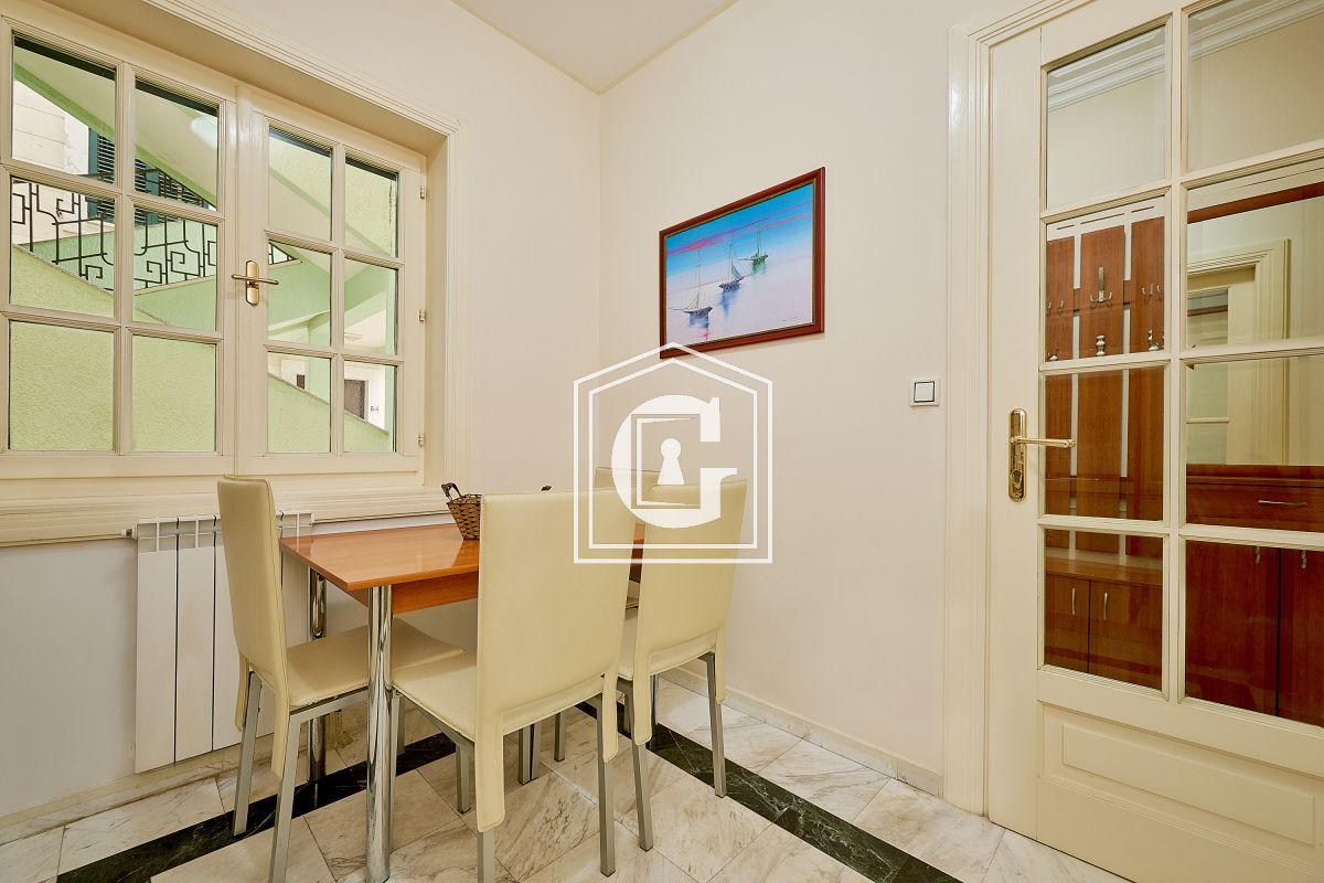 Апартаменты в Святом Стефане, Черногория, 95 м² - фото 10