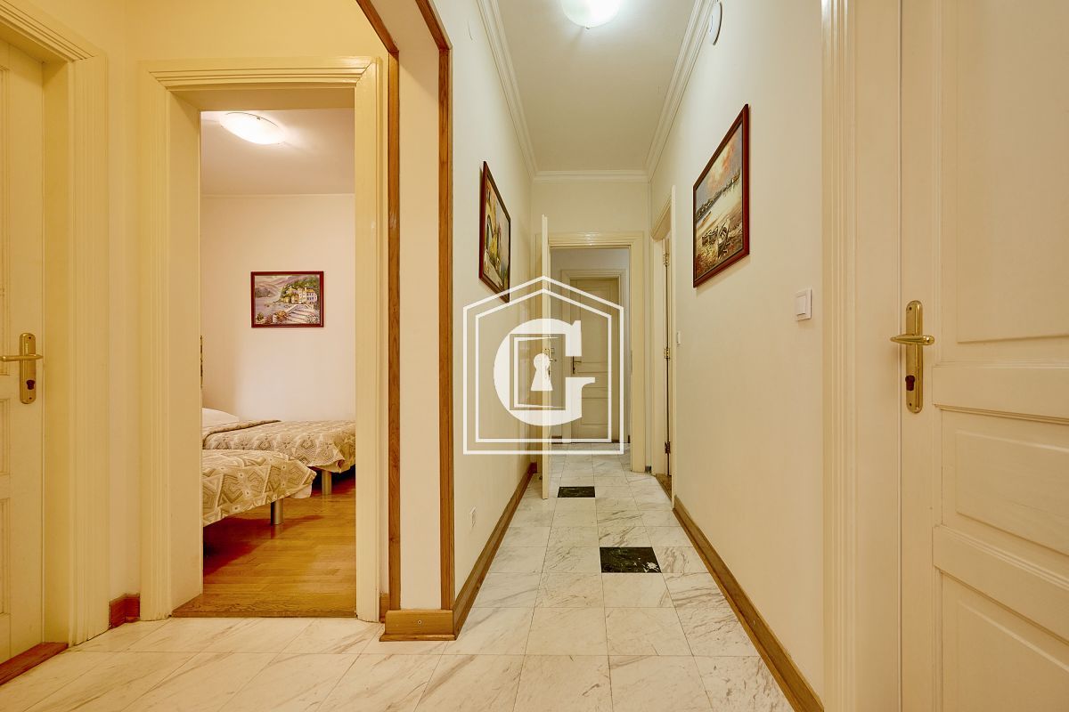 Апартаменты в Святом Стефане, Черногория, 95 м² - фото 15