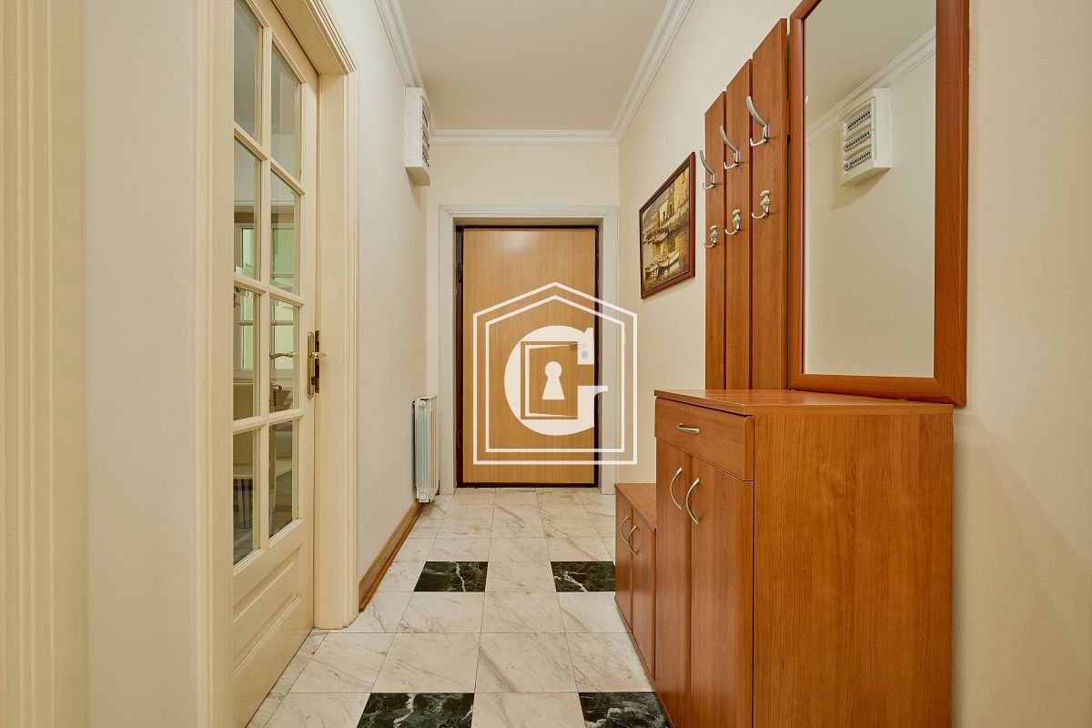 Апартаменты в Святом Стефане, Черногория, 95 м² - фото 17