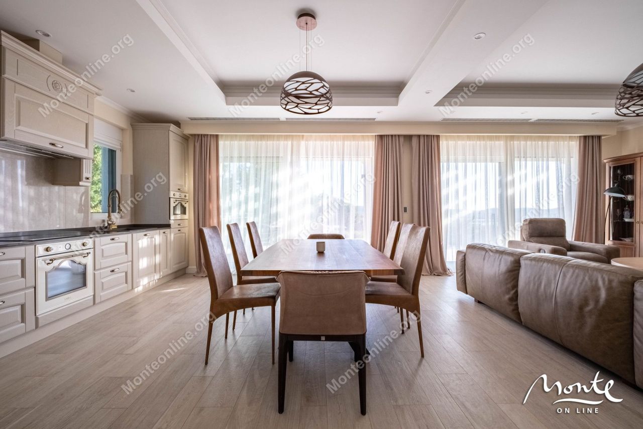 Вилла в Тивате, Черногория, 560 м² - фото 12