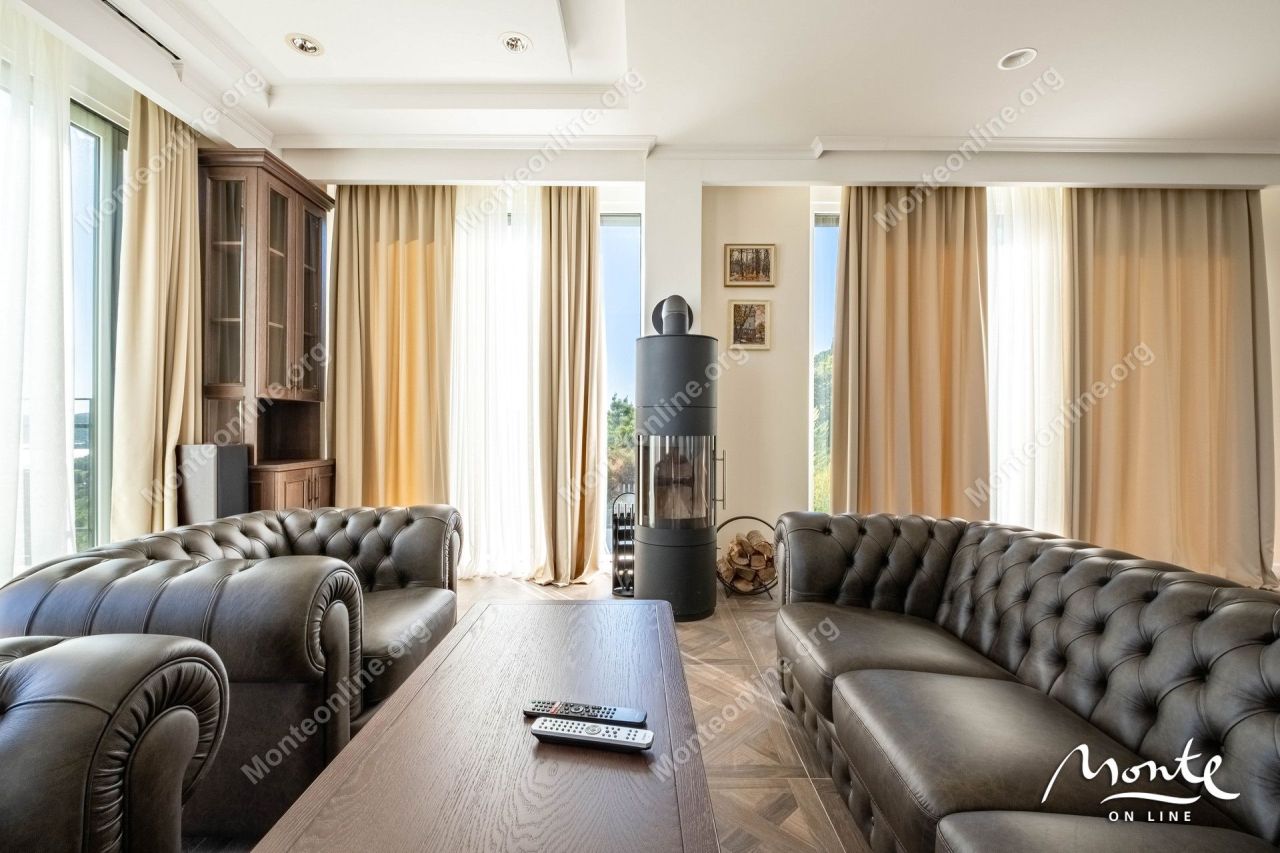 Вилла в Тивате, Черногория, 560 м² - фото 17