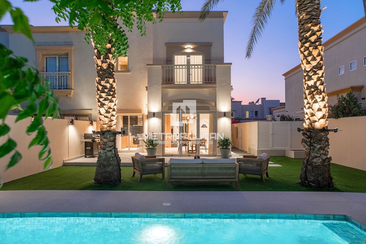 Таунхаус в Дубае, ОАЭ, 260 м² - фото 2