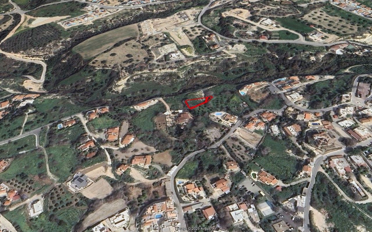 Земля в Пафосе, Кипр, 669 м² - фото 2