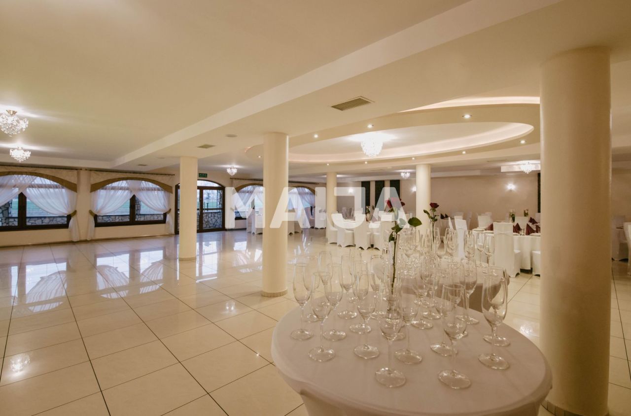 Отель, гостиница Gorzyce, Польша, 1 738 м² - фото 9