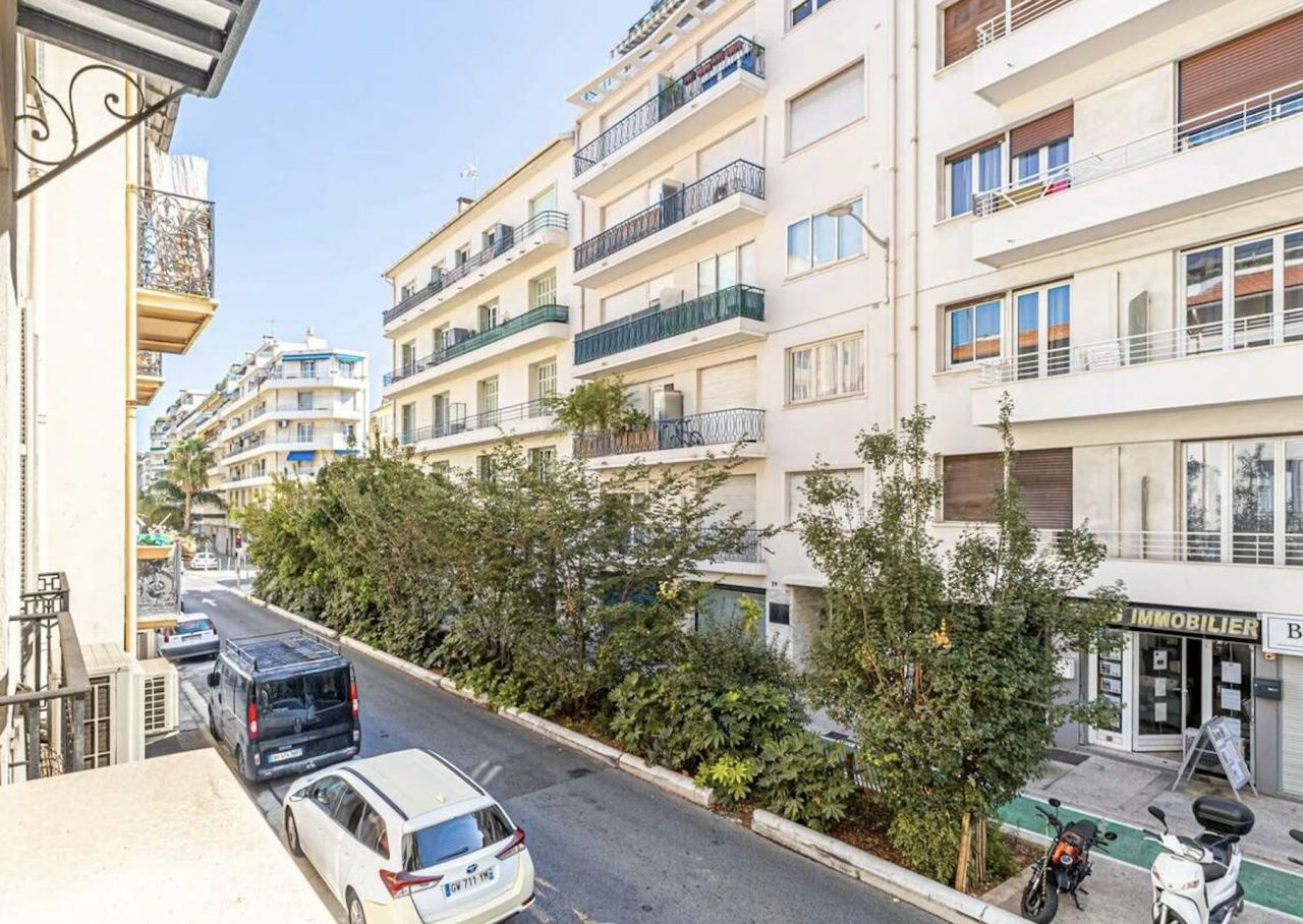 Квартира в Ницце, Франция, 29 м² - фото 1