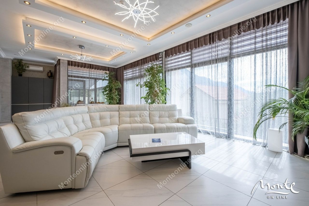 Вилла в Ораховаце, Черногория, 428 м² - фото 4