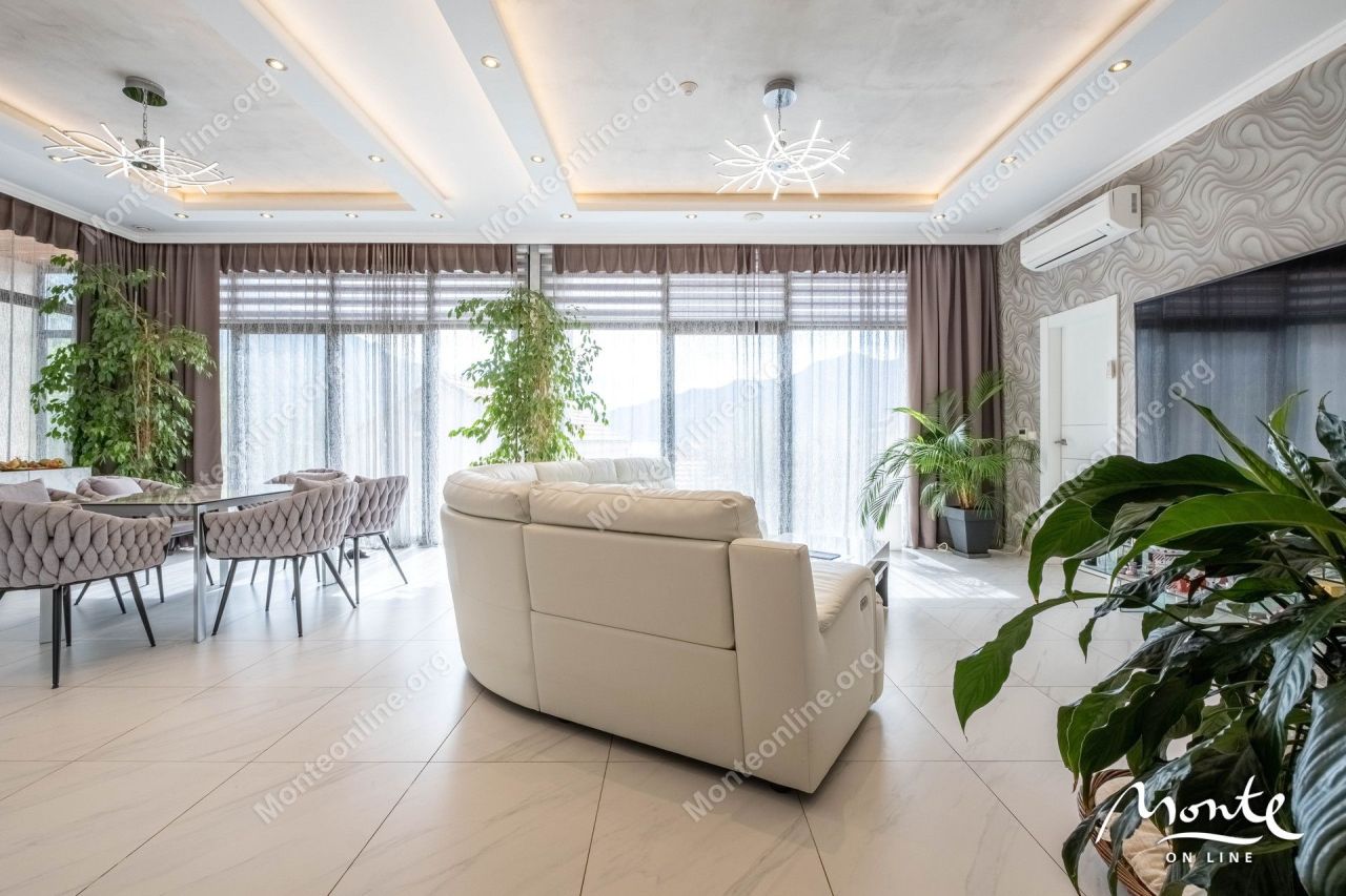 Вилла в Ораховаце, Черногория, 428 м² - фото 9