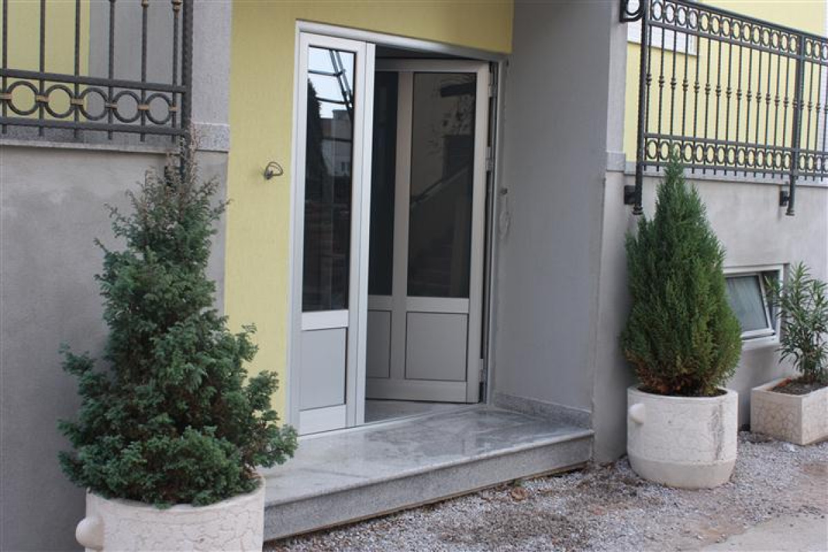 Отель, гостиница в Будве, Черногория, 920 м² - фото 1