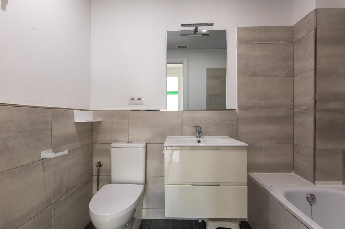 Квартира в Барселоне, Испания, 86 м² - фото 12